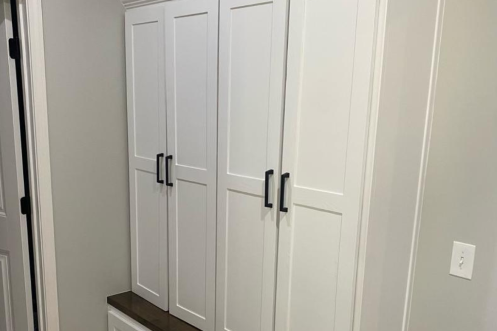 Closet Cabinet in Kansas City